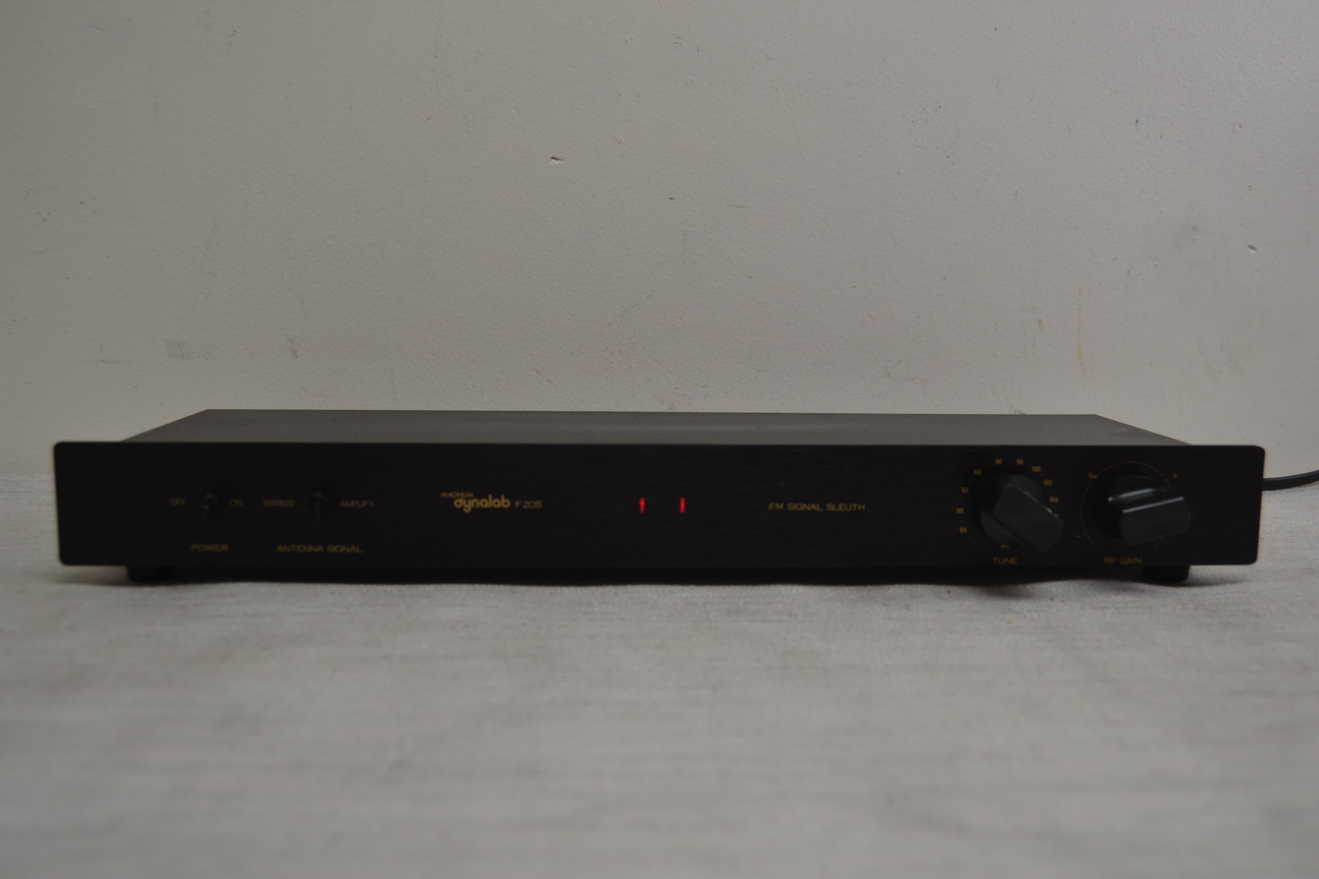 Magnum Dynalab F205 Signal Sleuth FM Amplifier * Fully Serviced
