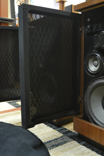 McIntosh XR3 Floor Standing Speakers * Refoamed 7/2026 * Fully Serviced * No Store Shipping