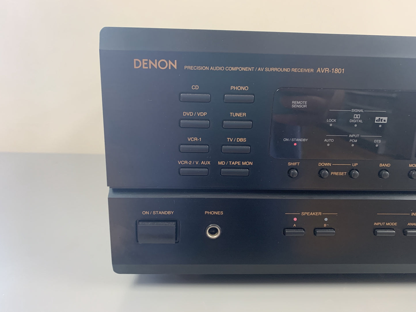 Denon AVR-1801 Receiver *70W *RMS 2000