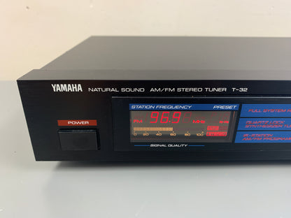 Yamaha T-32 AM/FM Stereo Tuner