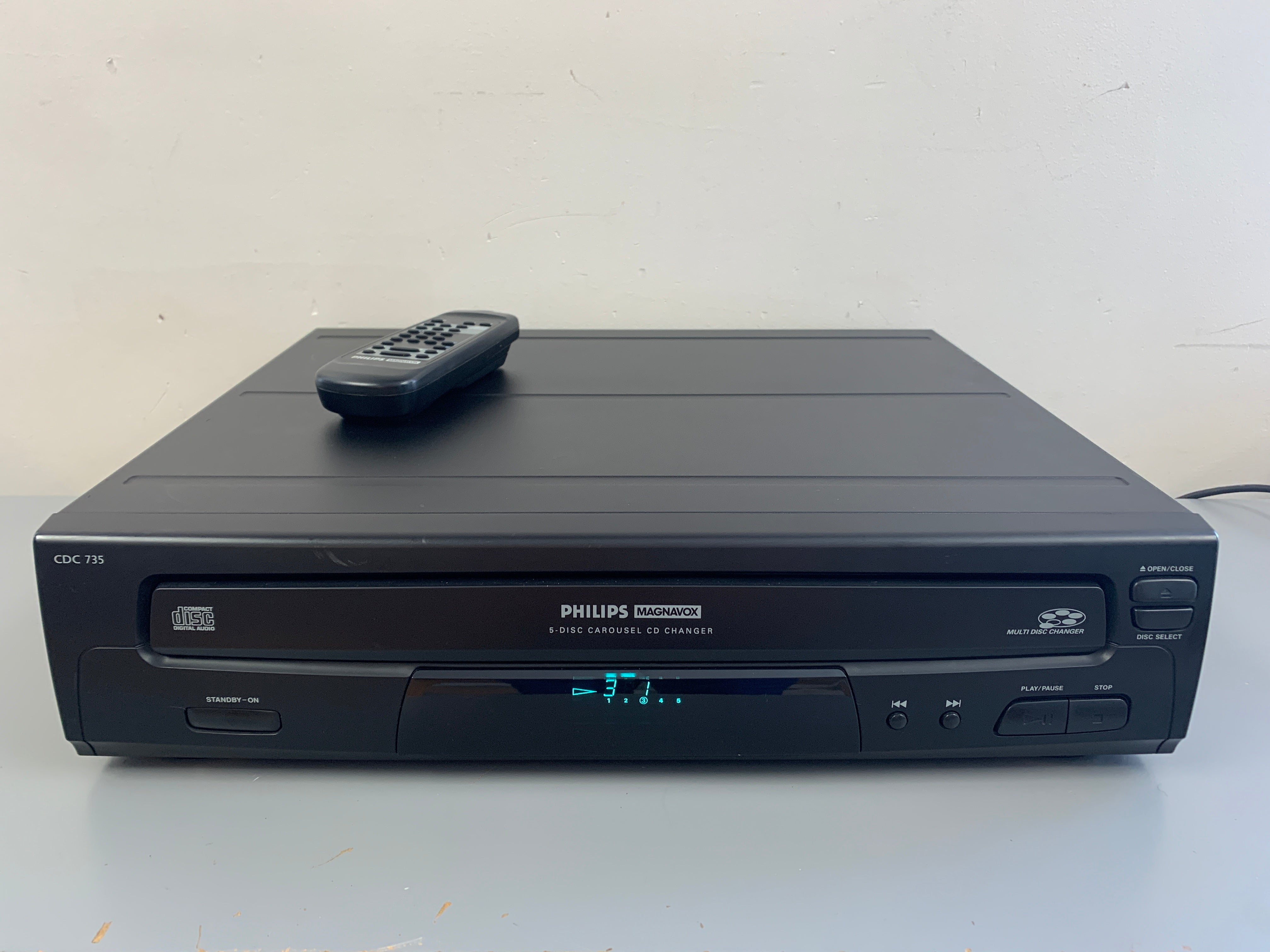Philips Magnavox CDC735 CD Carousel 5 Disc * Remote