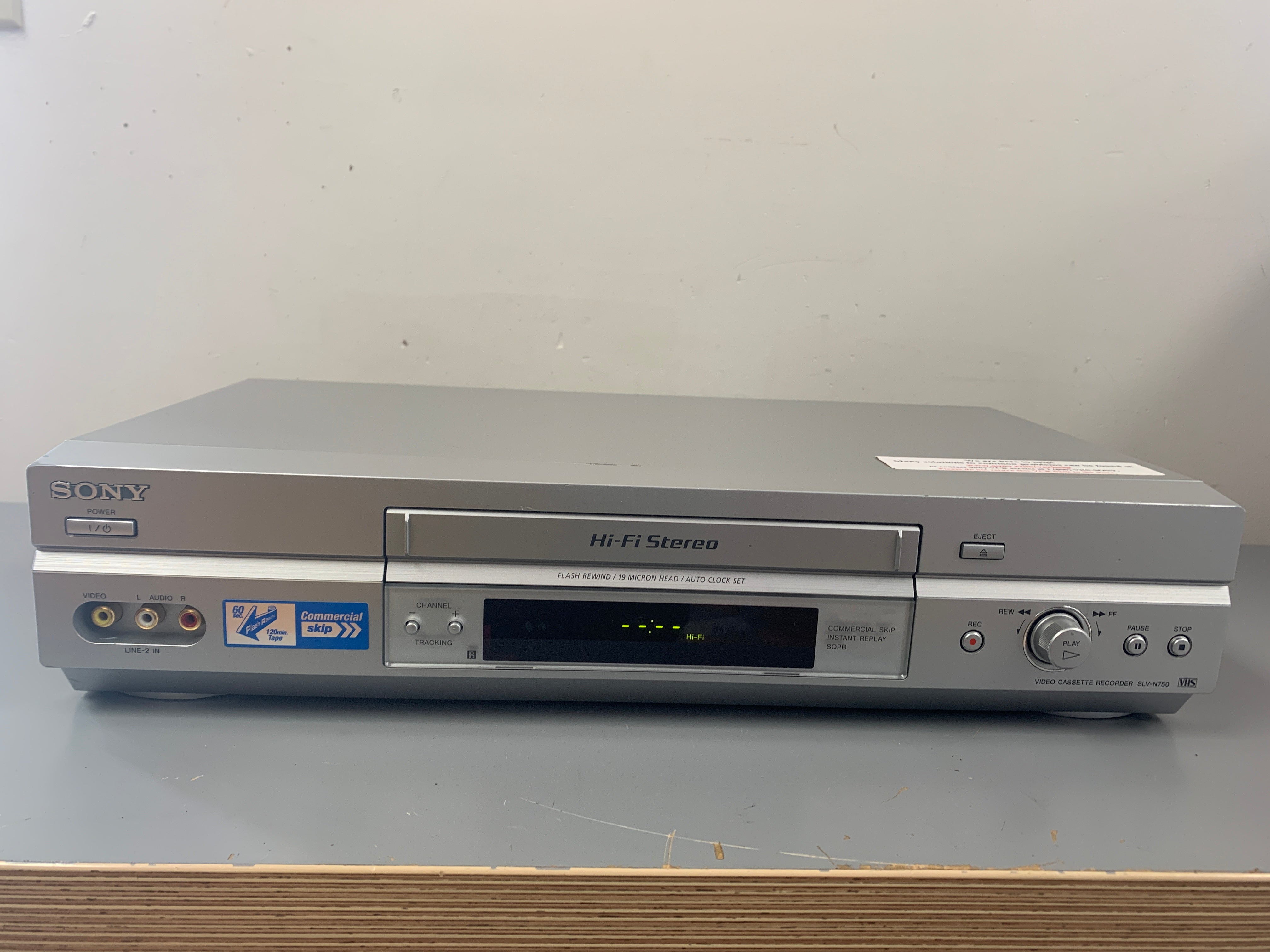 Sony Hi-Fi  SLV-N750 VCR