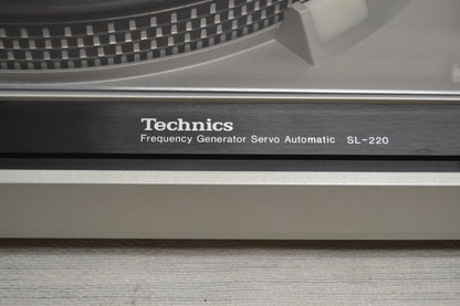 Technics SL-220 Auto Return Turntable * Fully Serviced * NEW AT3600 Cartridge
