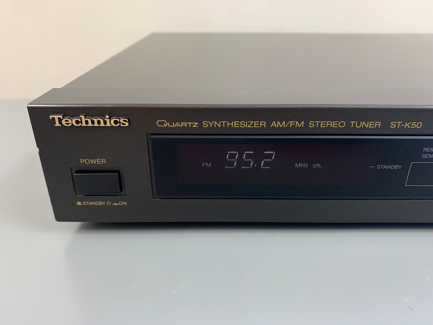 Technics ST-K50 Quartz Synthesised AM/FM Tuner