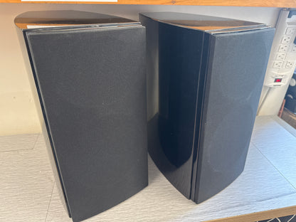 Aerial Acoustics 5T High Gloss Ebony Speakers with Kanto Metal Stands