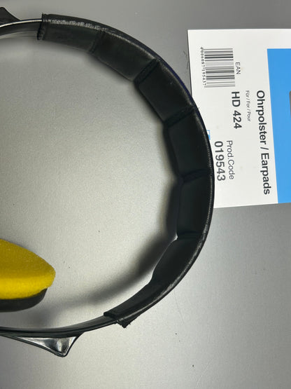 Sennheiser HD 424 Headphones w/ new Sennhesier Pads