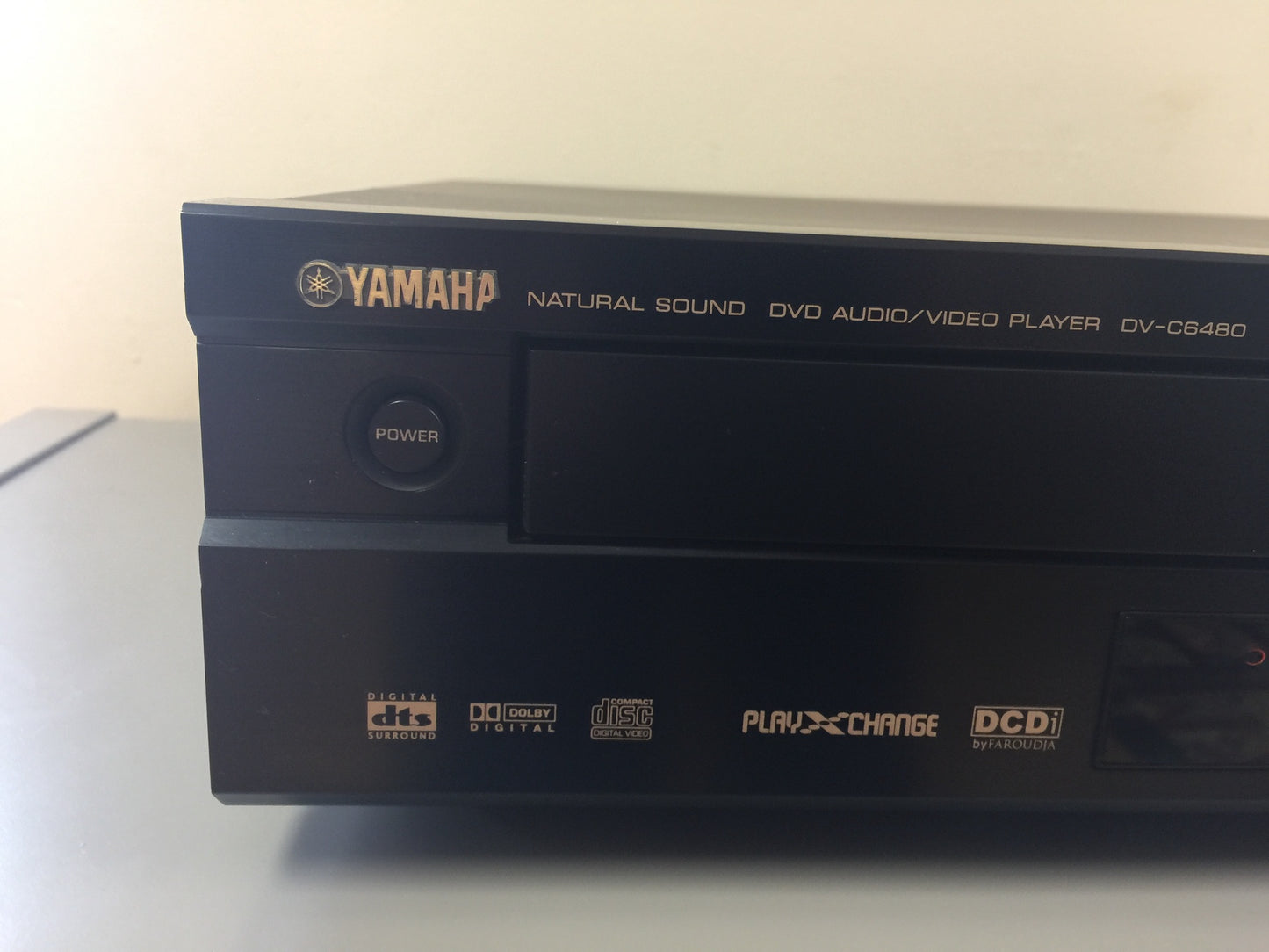 Yamaha DV C6480 CD/DVD Changer * 5 Discs