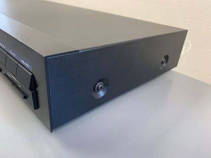 Yamaha T-32 AM/FM Stereo Tuner