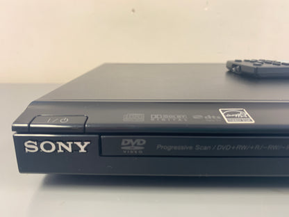 Sony DVP-SR200P DVD/CD Player * Remote