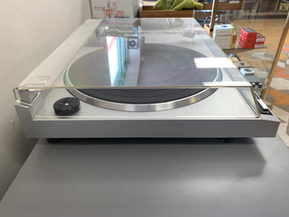 JVC QL-F300 Fully Automatic Turntable