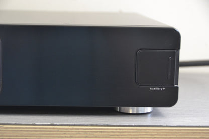 Belkin Pure AV PF60 Home Theater Power Console / Surge Protector