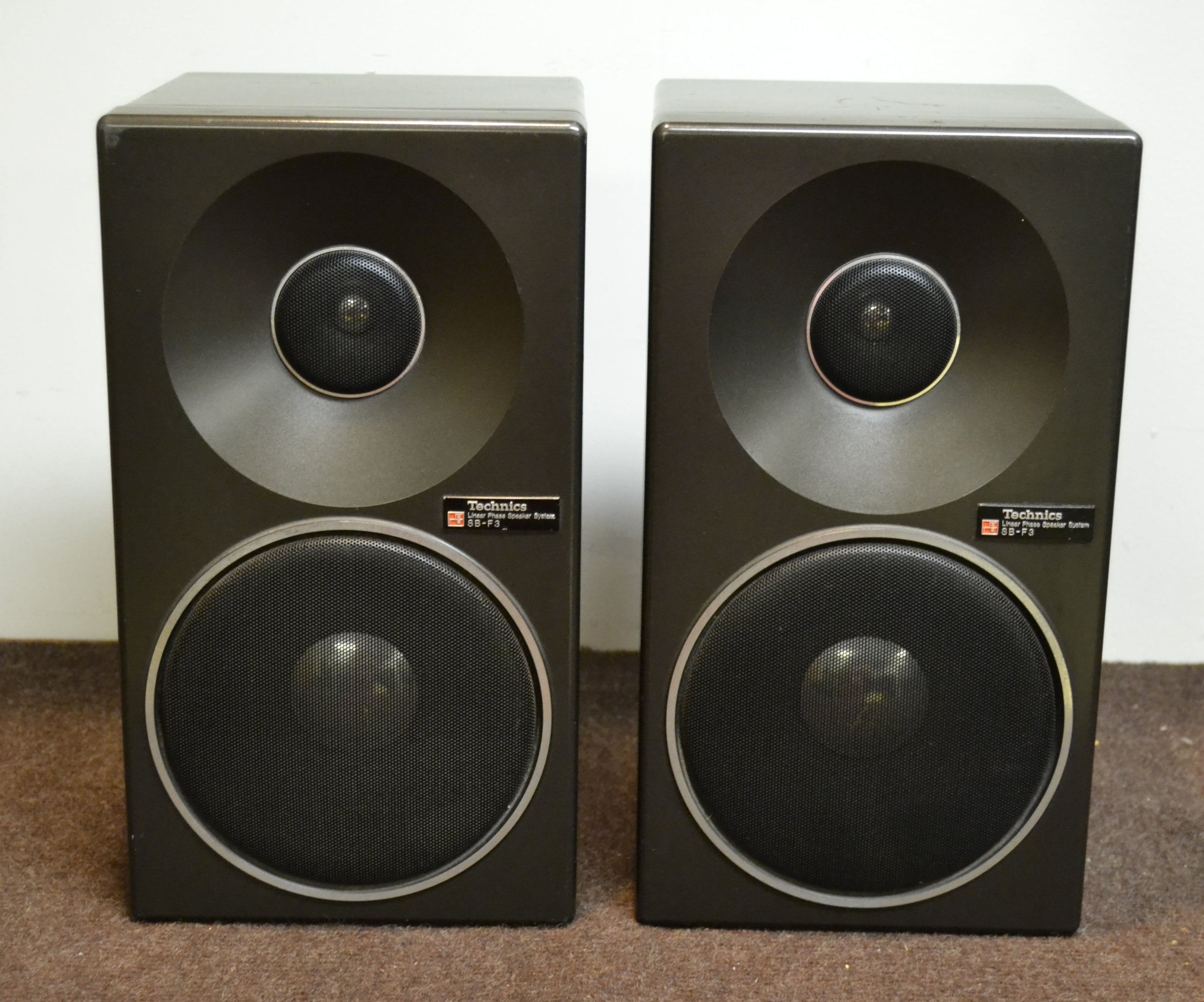 Technics SB-F3 * All metal bookshelf speakers – The Turntable Store