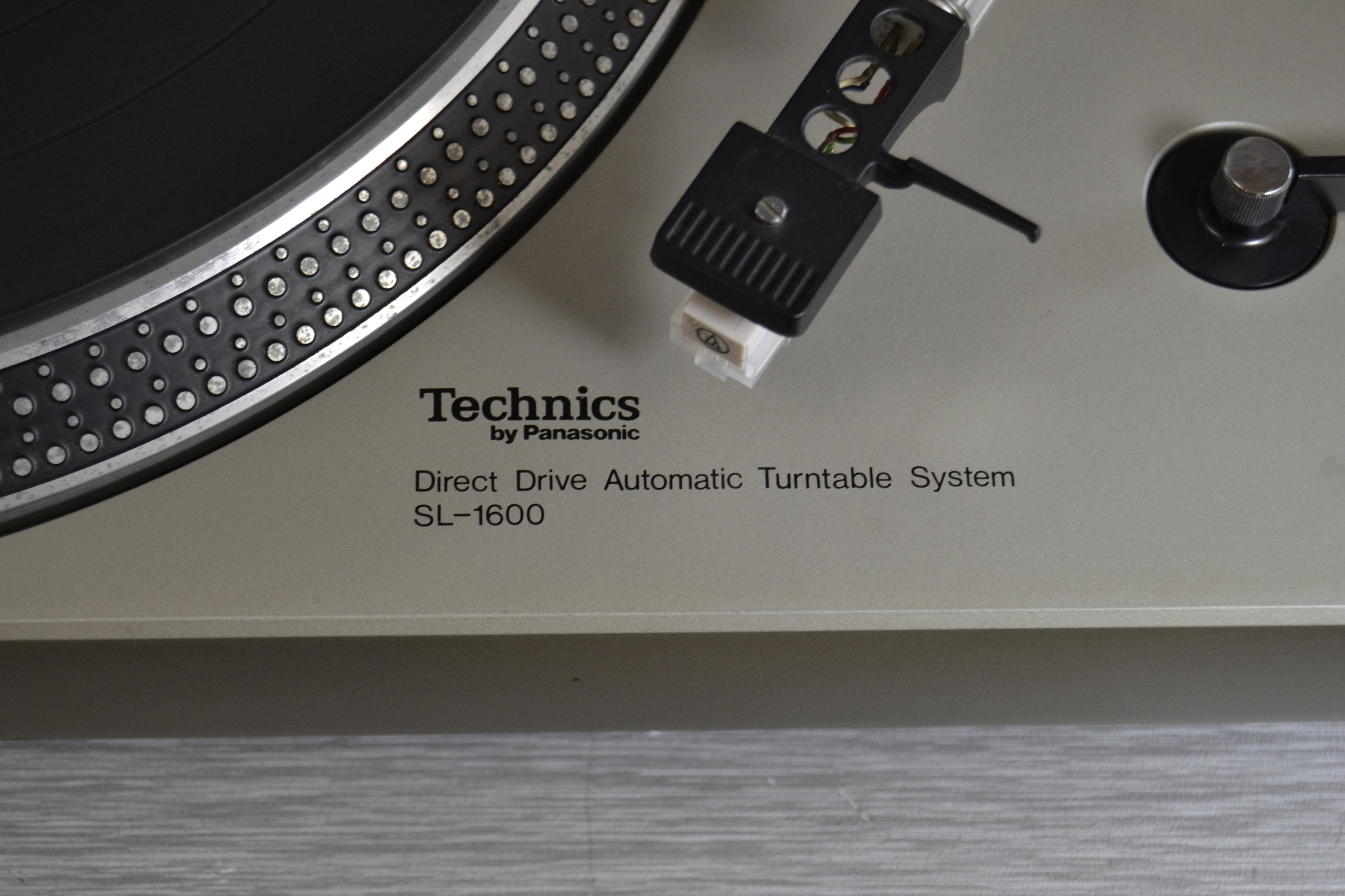 Technics SL-1600 Direct Drive Turntable * NEW Audio Technica 3600