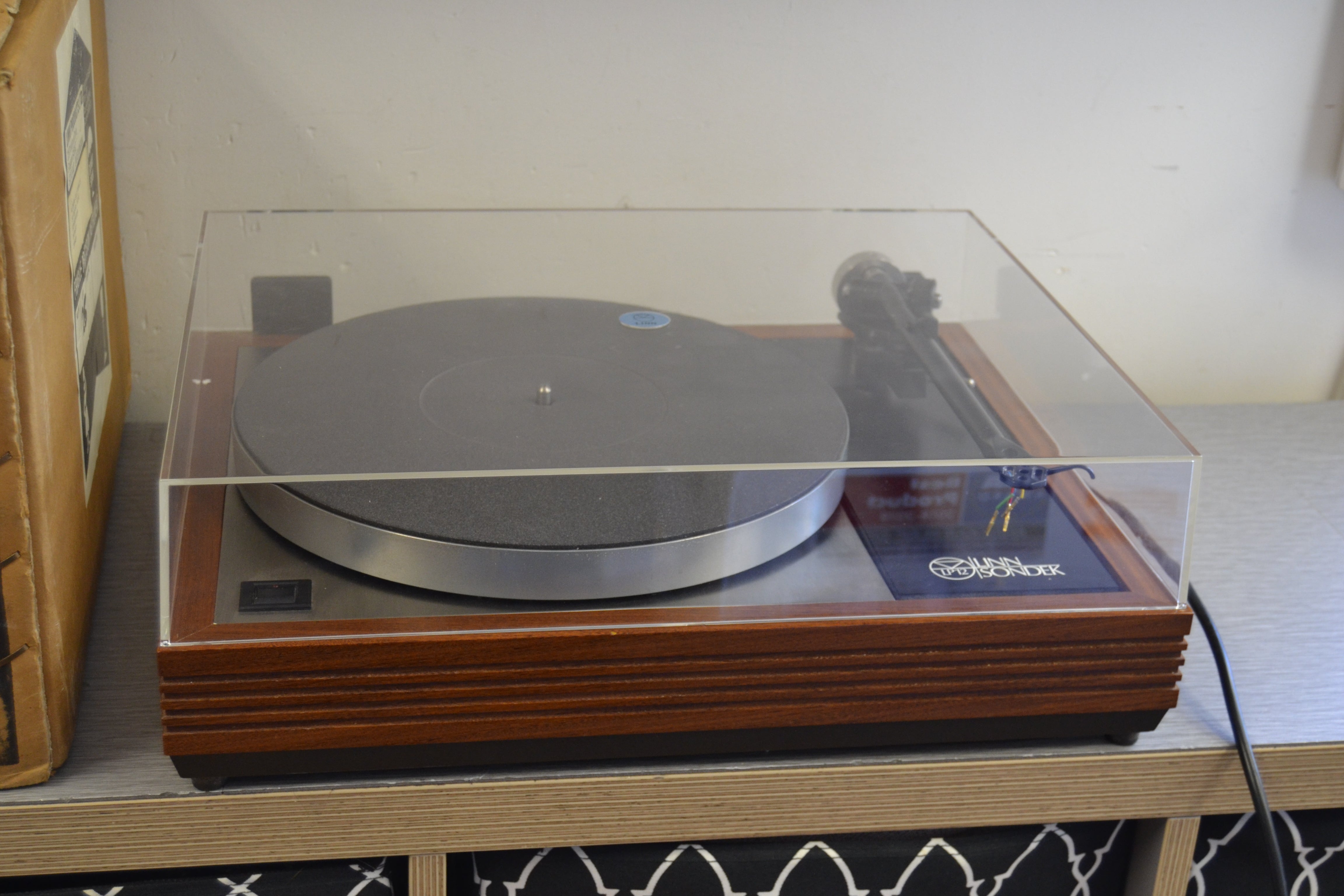 Linn Sondek LP12 Belt Drive Turntable * REGA ToneArm * Original Box * No Cartridge