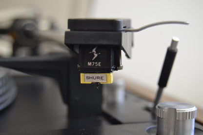 Dual 704 Direct Drive Turntable with Shure M95E Cartridge & Good OEM Shure Stylus