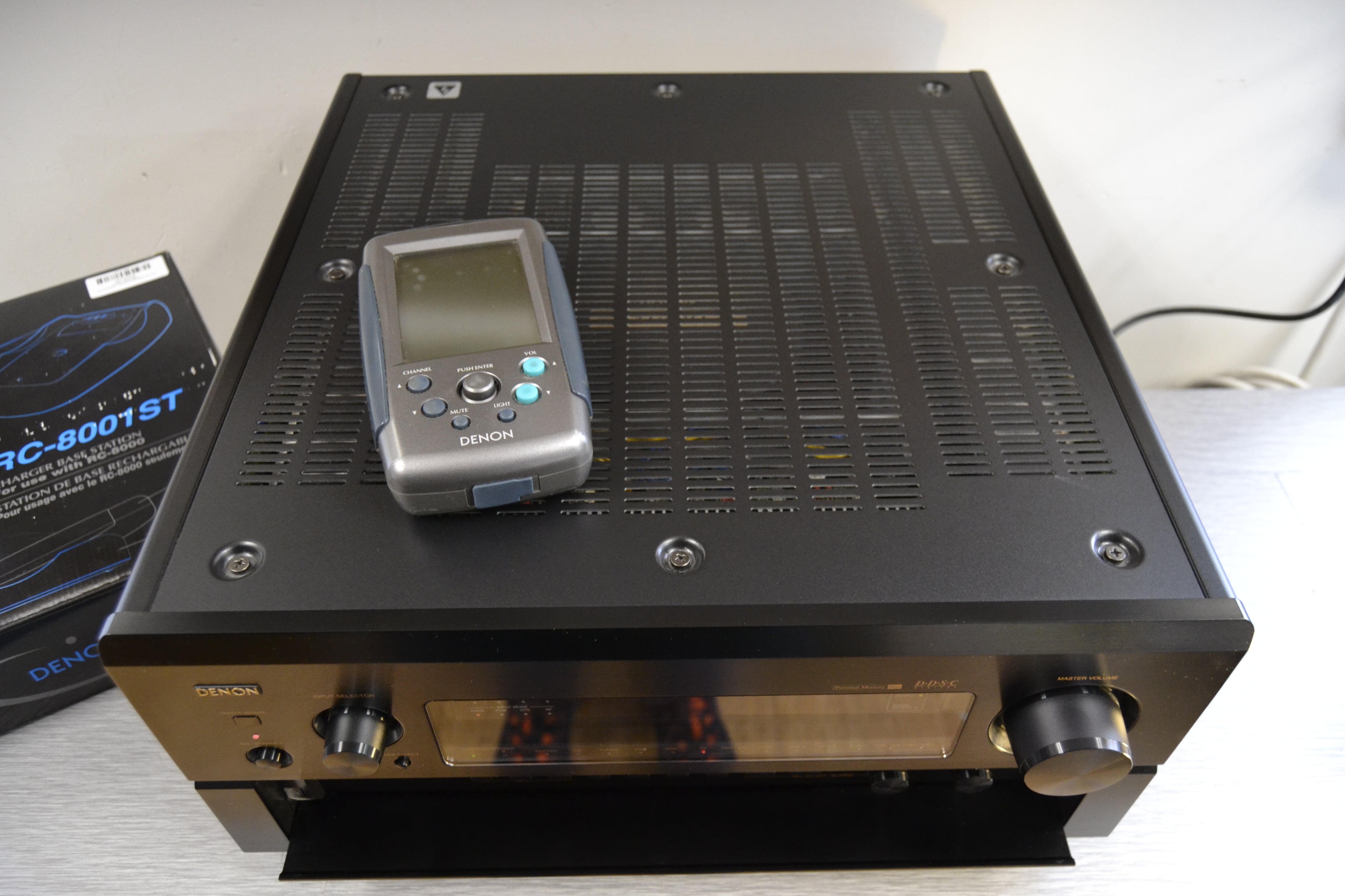 Denon AVR-5803 Stereo AV Receiver * RC8000 Remote * RC8001St Base