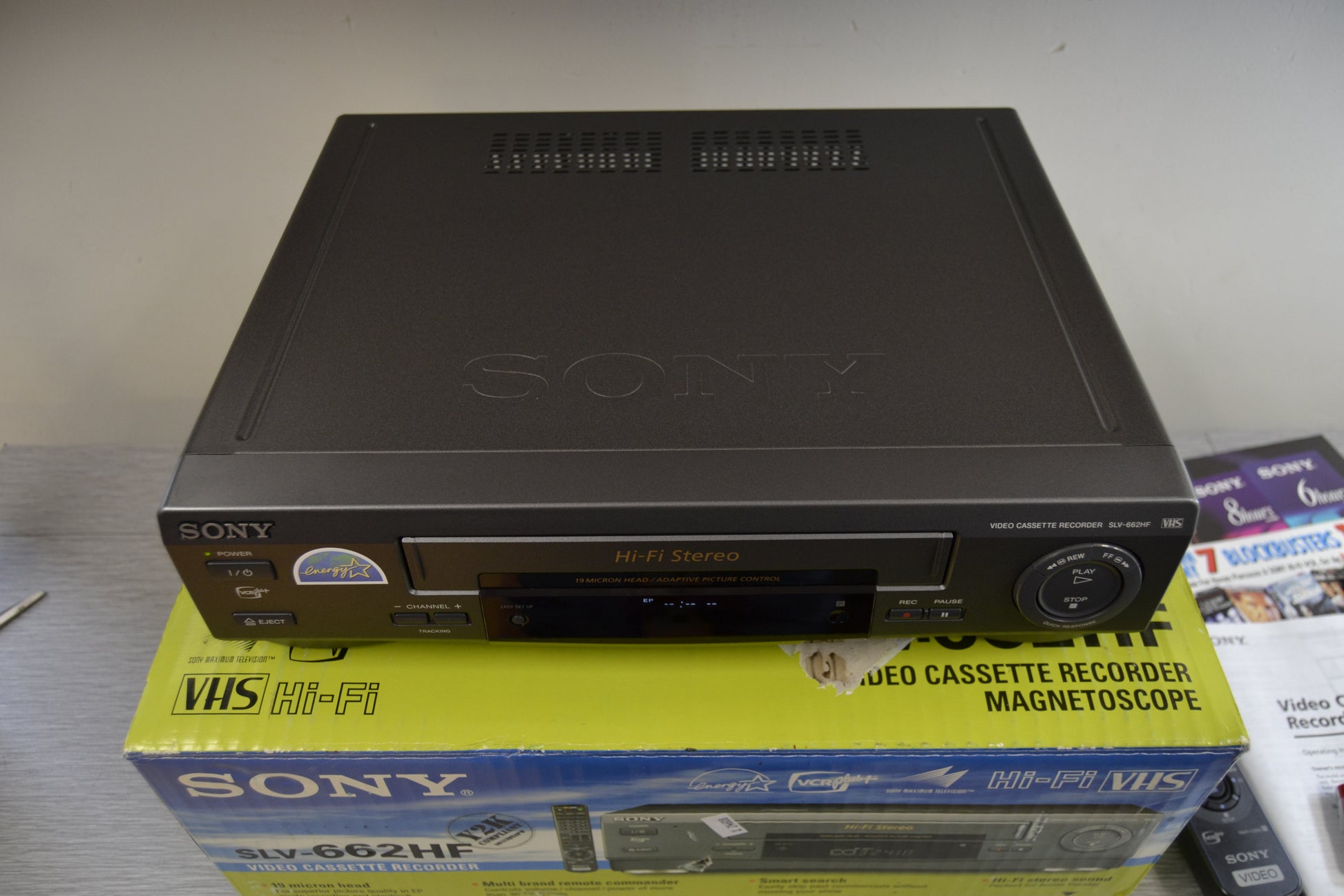 SONY SLV-678HF HIFI STEREO VHS VCR Tape Recorder Black