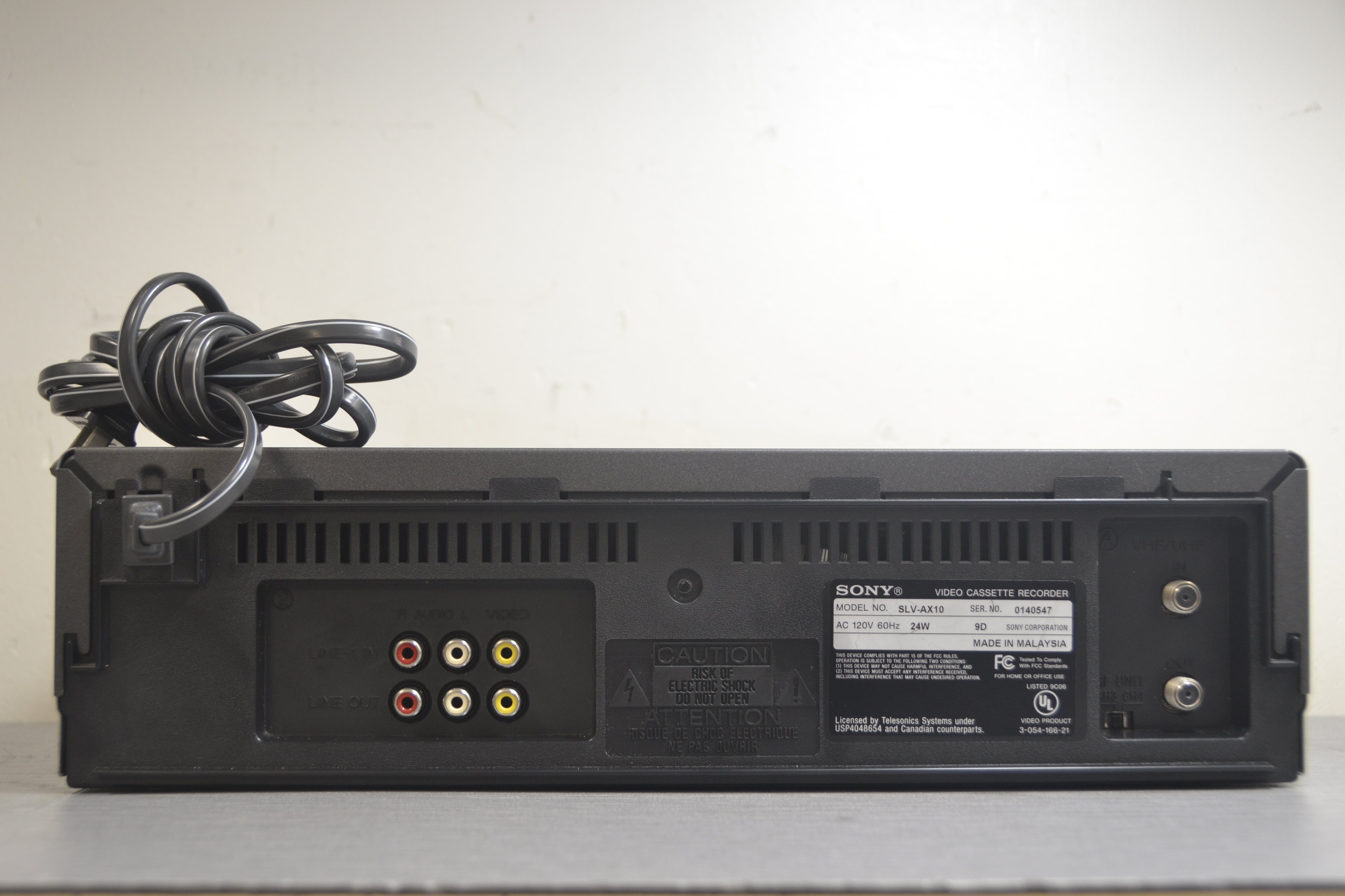 Sony SLV-AX10 VCR Player - Thumbnail 5