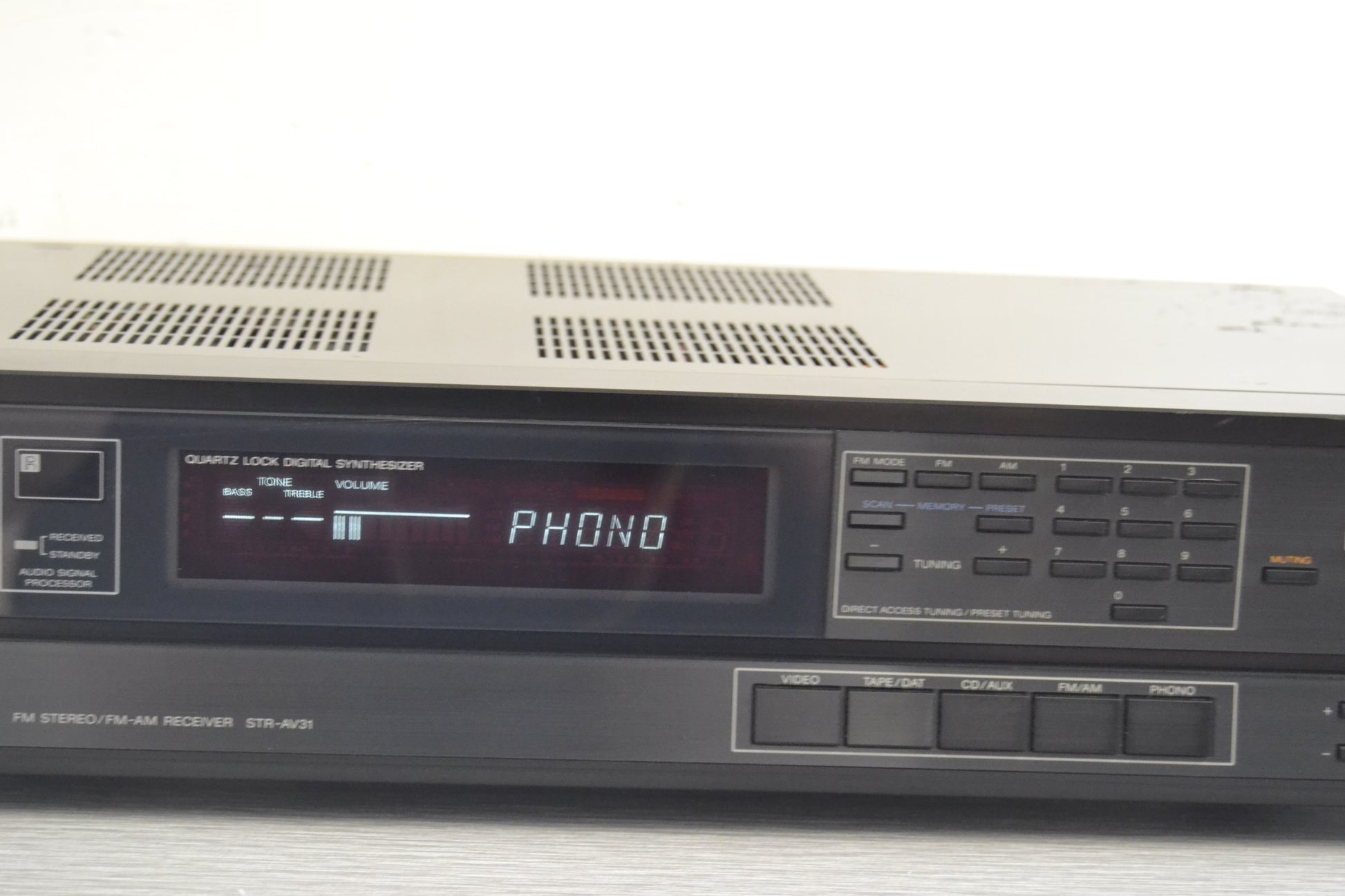 RÉCEPTEUR AV SONY STR-DA2400ES d'occasion - fonctionnel, rayé, pas de RÉCEPTEUR AV SONY STR-DA2400ES d'occasion - fonctionnel, rayé, pas de