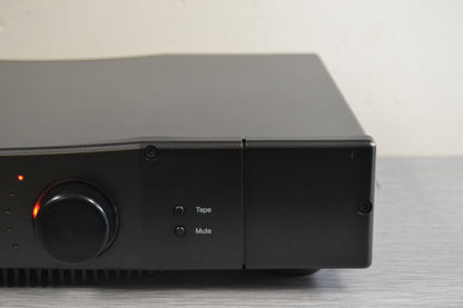 Rega MIRA Integrated Amplifier * Remote Control *