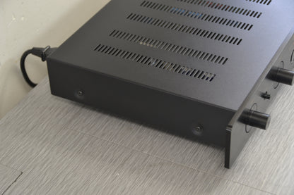 Vincent SA-31 Hybrid Stereo Preamplifier (2003-18)