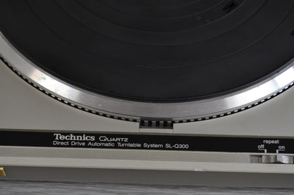 Technics SL-Q300 Turntable