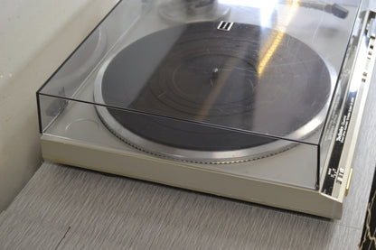 Technics SL-Q300 Turntable