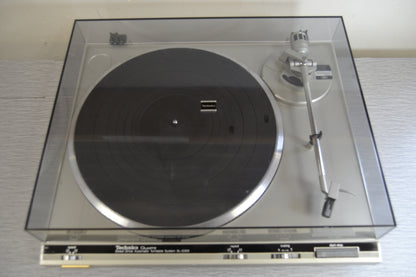 Technics SL-Q300 Turntable
