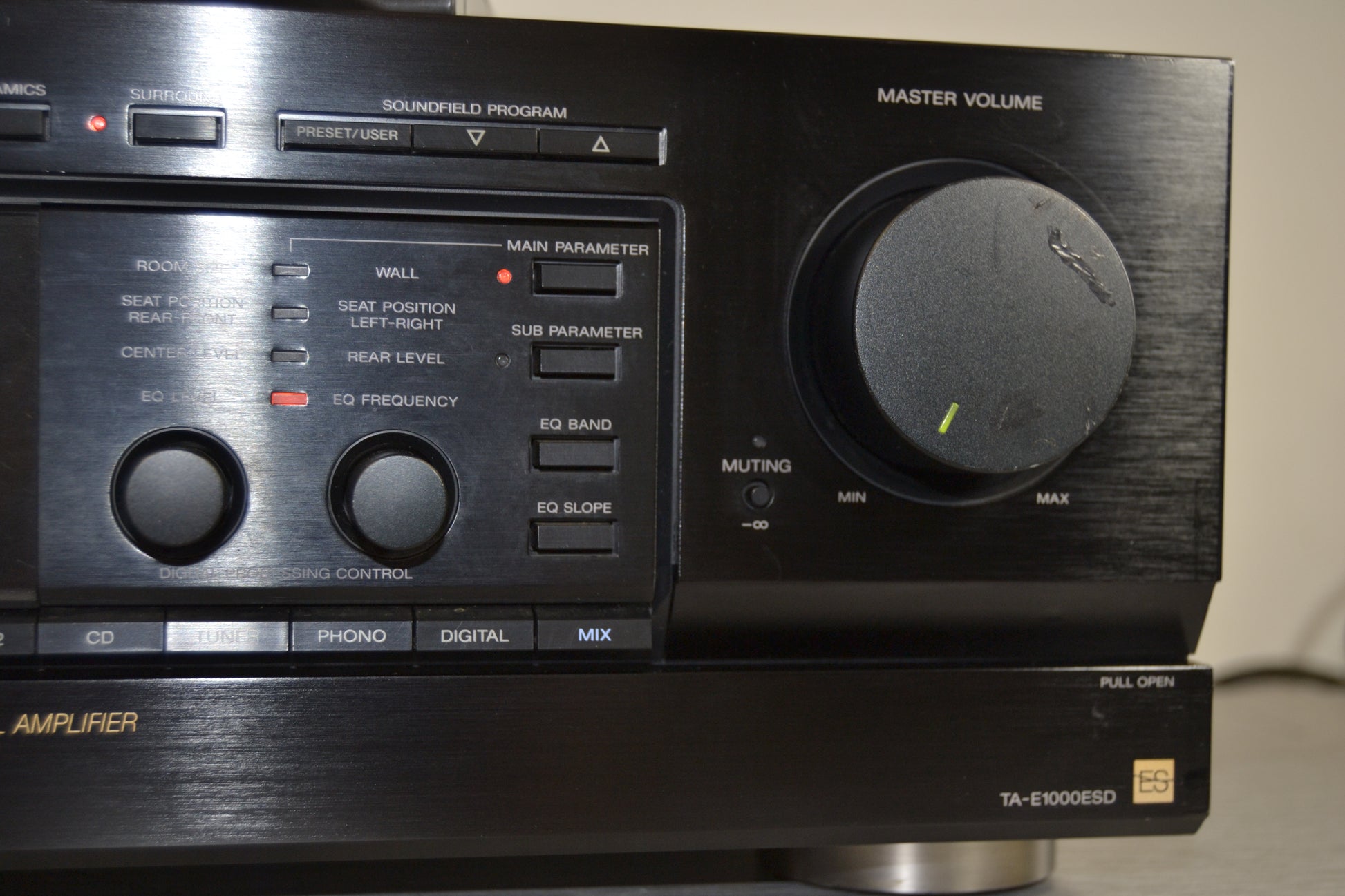 Sony TA-E1000ESD Digitial Processing Control Amplifier AS-IS Sony TA-E1000ESD Digitial Processing Control Amplifier AS-IS