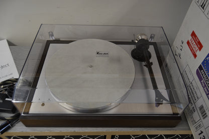 Pro-Ject Classic Turntable - Ortofon Blue Cartridge ( needs new stylus ) - Leather Mat