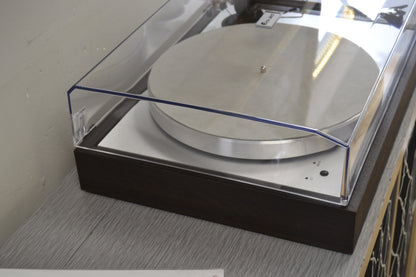 Pro-Ject Classic Turntable - Ortofon Blue Cartridge ( needs new stylus ) - Leather Mat