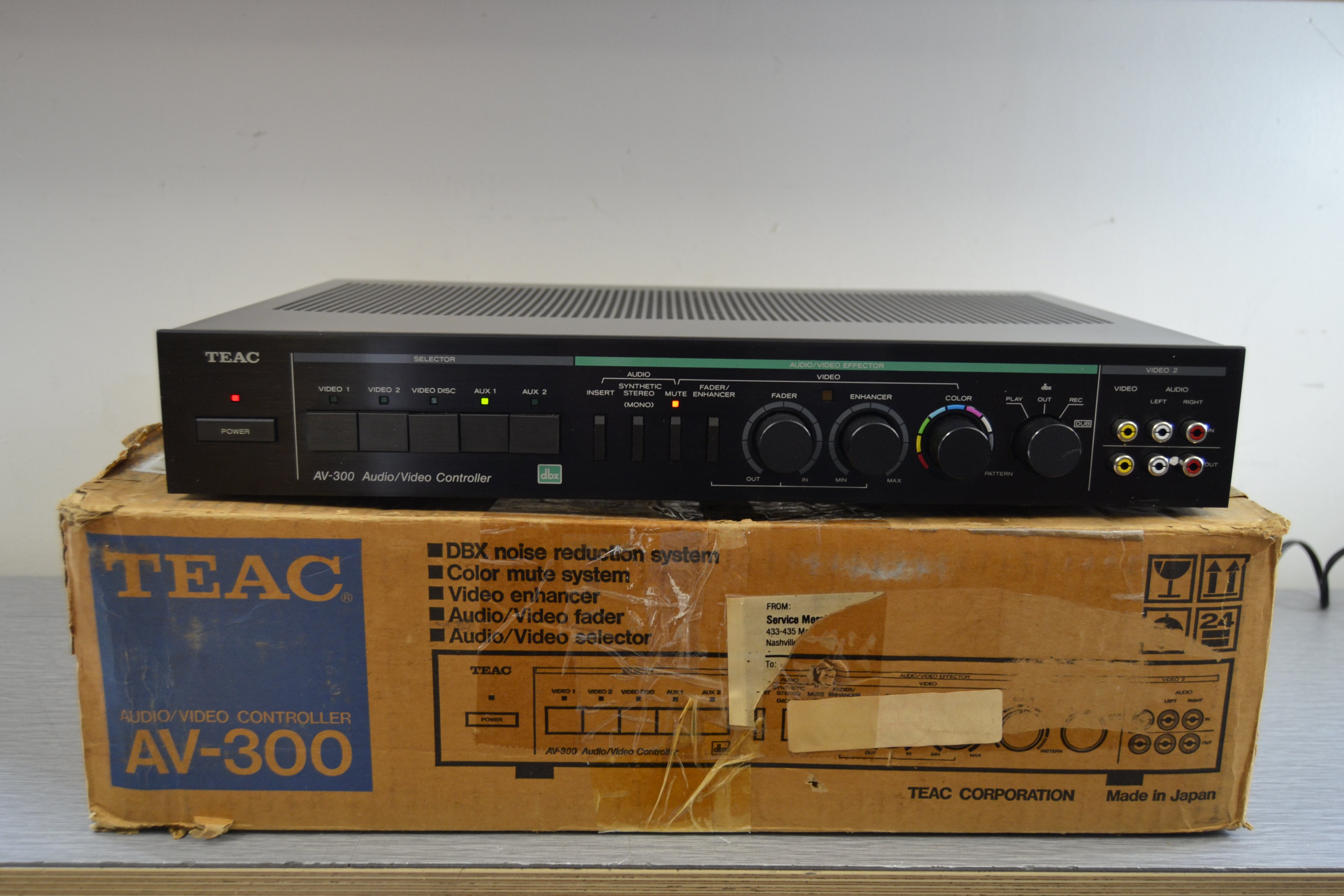 その他 TEAC AV-200 Teac AV-300 Audio-Video Controller – The Turntable Store