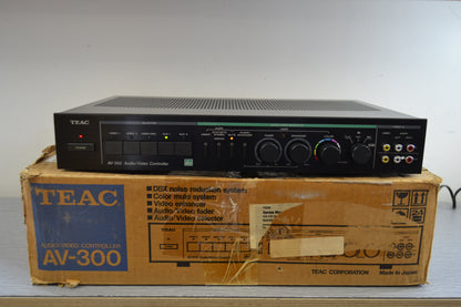 Teac AV-300 Audio-Video Controller