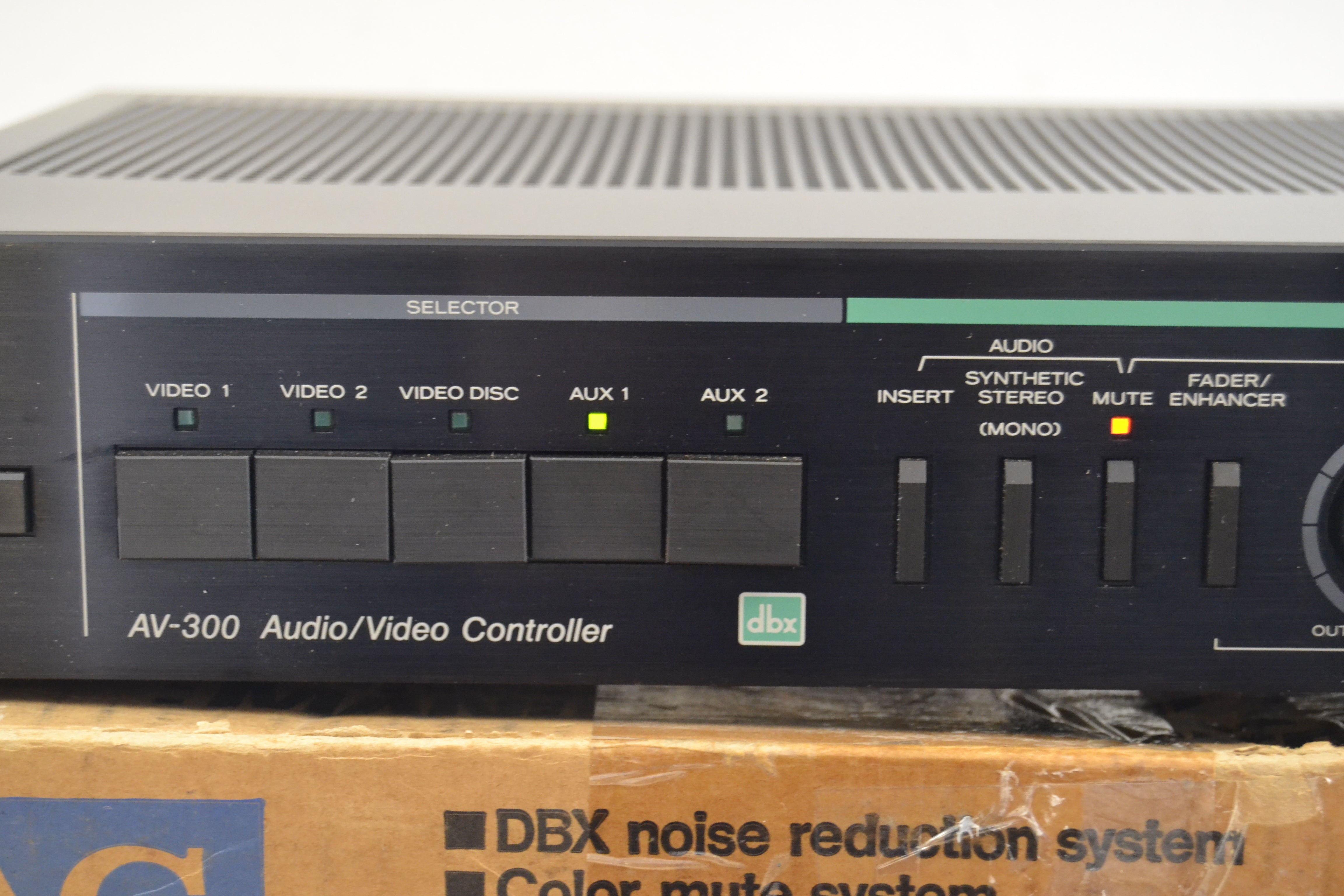 Teac AV-300 Audio-Video Controller – The Turntable Store