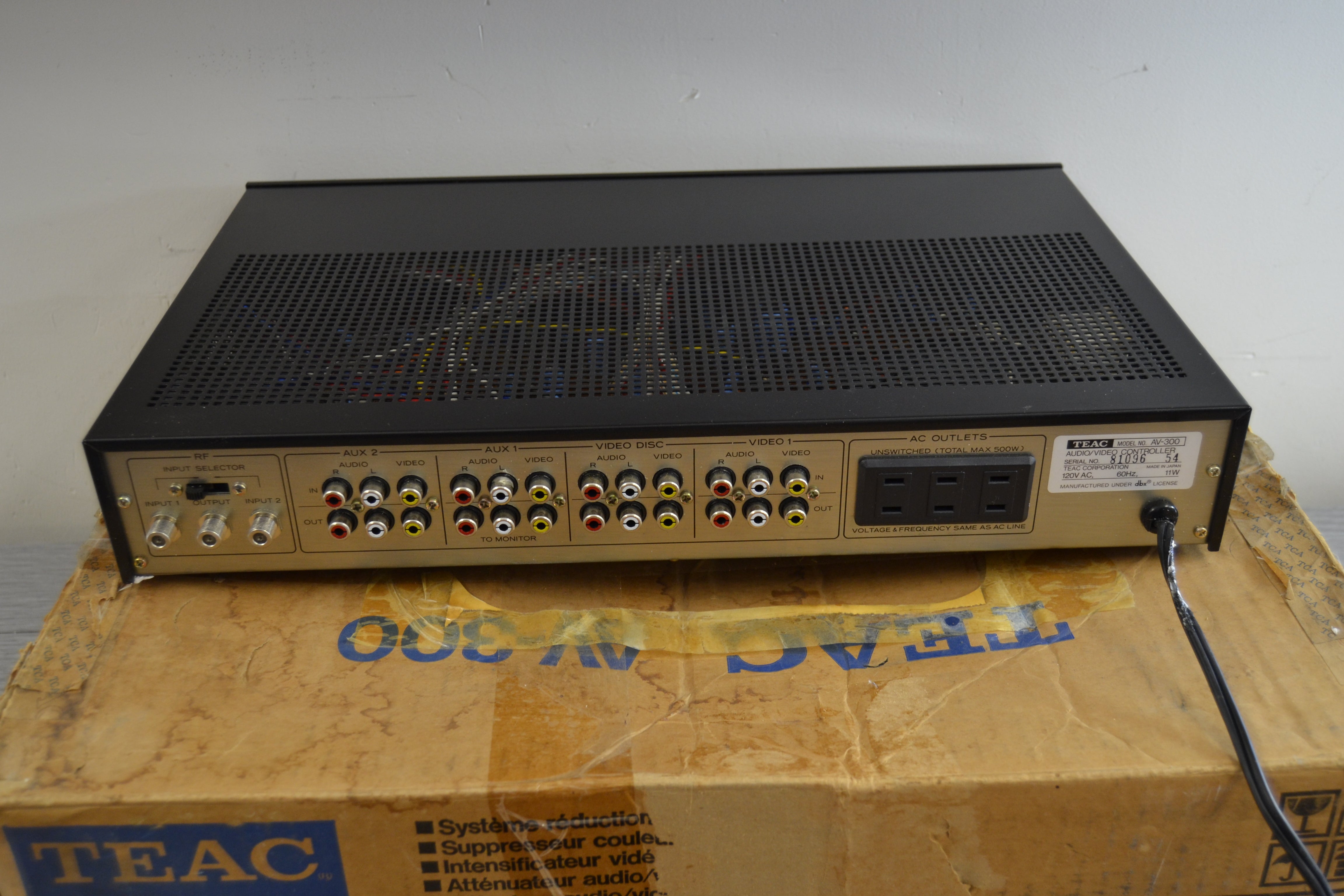 Teac AV-300 Audio-Video Controller – The Turntable Store