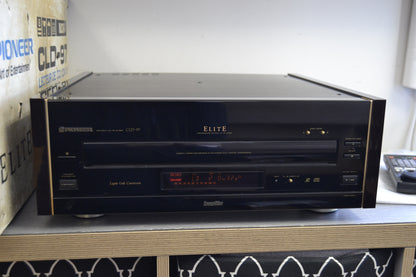 Pioneer ELITE CLD-97  Laserdisc Player * Remote * Manual * Box