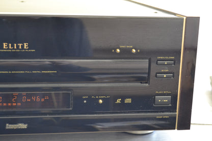 Pioneer ELITE CLD-97  Laserdisc Player * Remote * Manual * Box