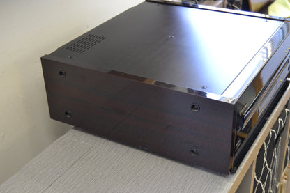 Pioneer ELITE CLD-97  Laserdisc Player * Remote * Manual * Box