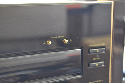 Pioneer ELITE CLD-97  Laserdisc Player * Remote * Manual * Box