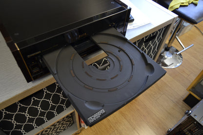 Pioneer ELITE CLD-97  Laserdisc Player * Remote * Manual * Box