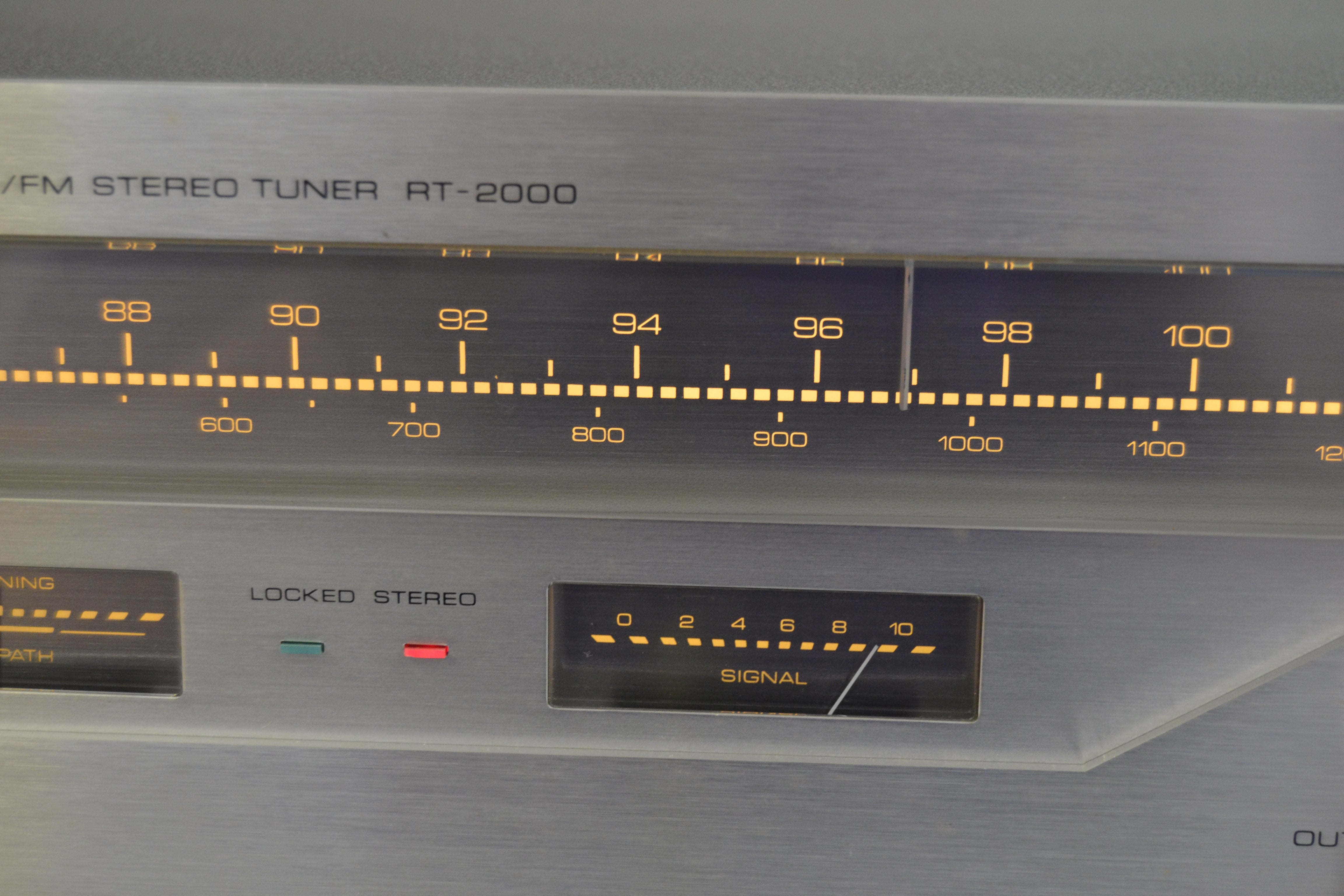 Rotel RT-2000 Stereo Tuner - 1978 – The Turntable Store