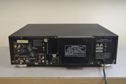 Pioneer CLD-D504 Laserdisc Player