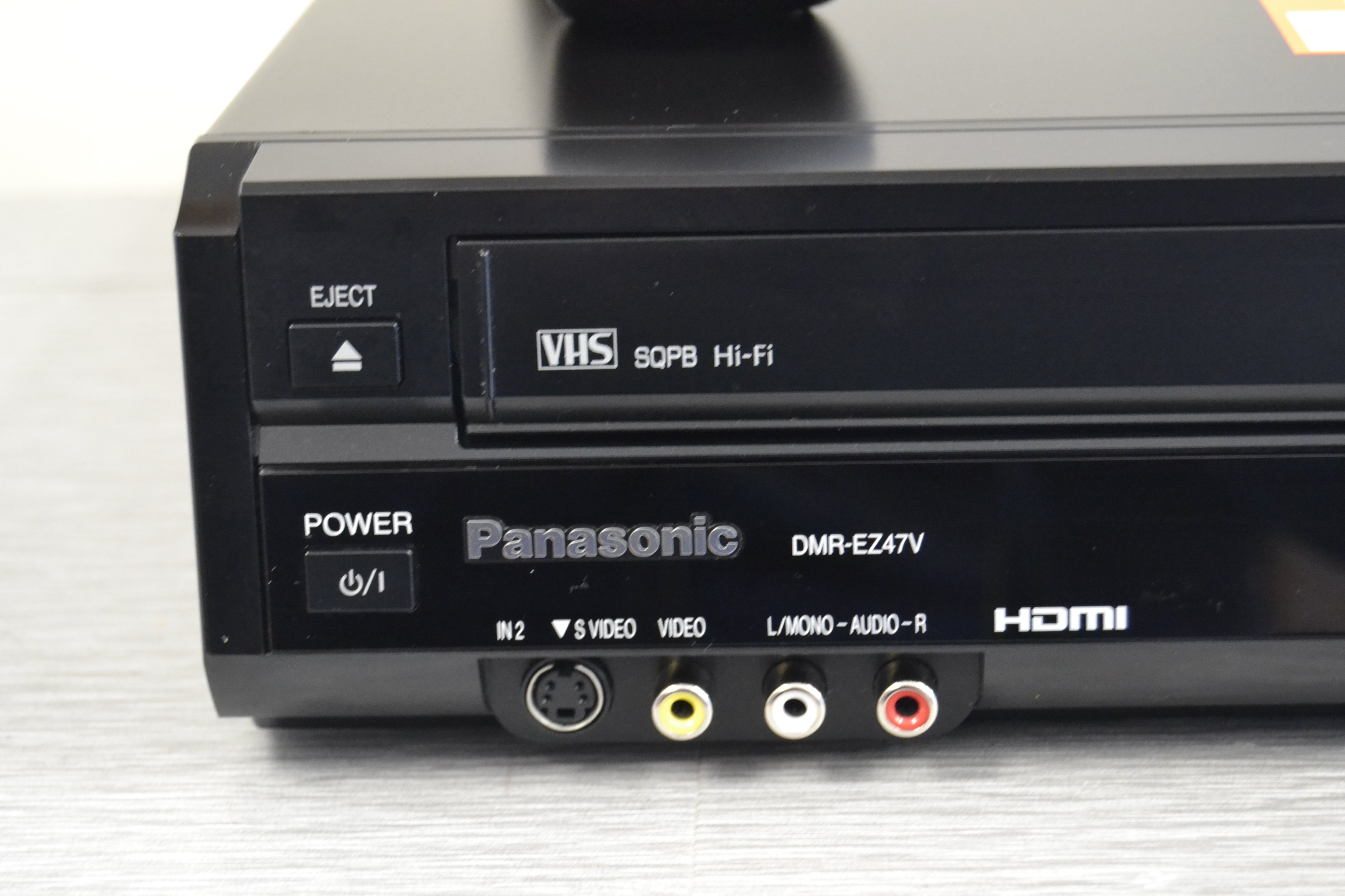 Panasonic DMR-EZ47V VHS/DVD Recorder Combo * Remote Control – The
