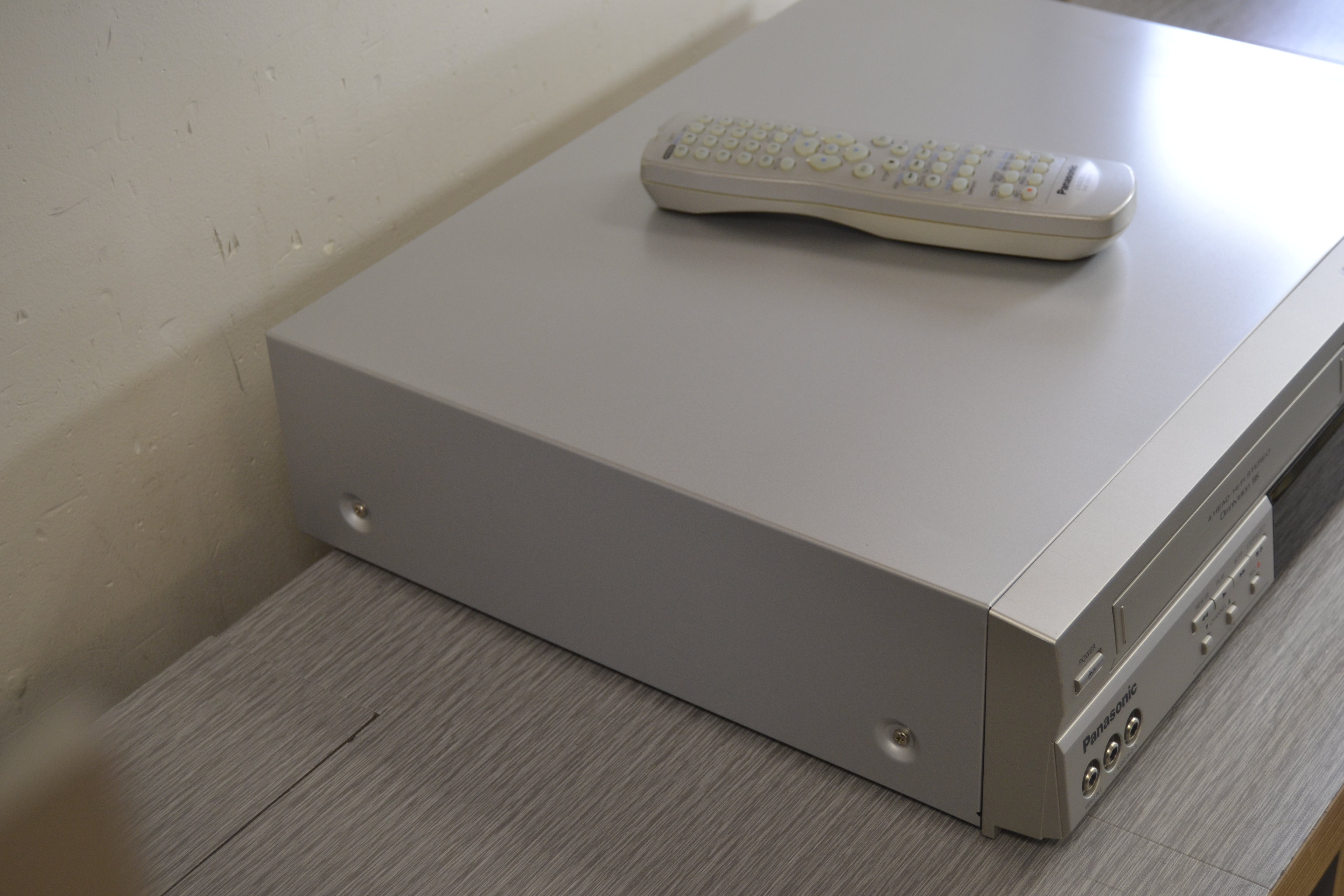 Panasonic PV-D4743S VHS/DVD Combo Player * Remote Control – The