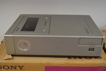 Sony SL-2000 Betamax Portable Recorder - TT-2000 Tuner * Boxes