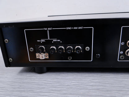 Yamaha T-1 Natural Sound Stereo Tuner (1978-81)