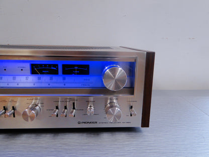 Pioneer SX-880  AM/FM Stereo Receiver (1978)