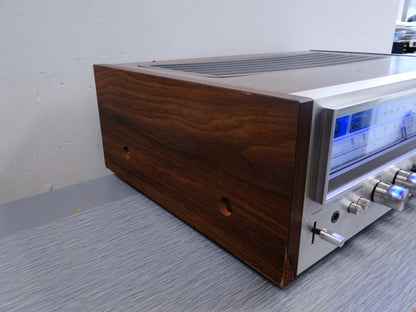 Pioneer SX-880  AM/FM Stereo Receiver (1978)
