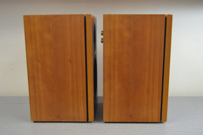 Linn Tukan Bookshelf Speakers