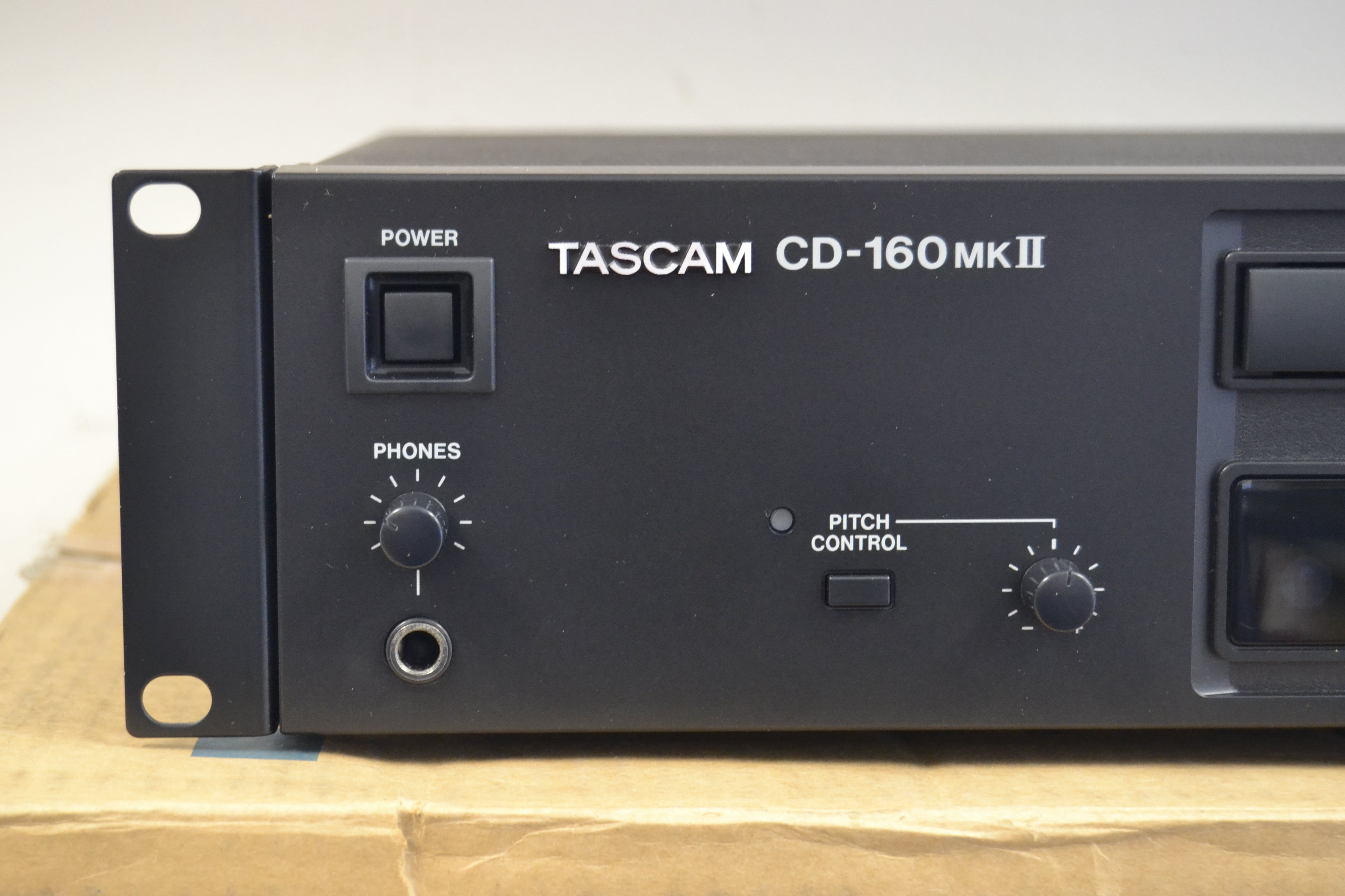 Tascam CD-160 MKII Professional CD Player * Box * Remote * Manual
